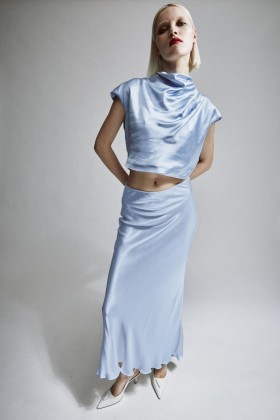 Sciorta Maxi Satin Monroe i nGorm Bog | Sciortaí Bardot do Mhná