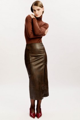  Body in maglia con collo alto color cioccolato | Body Bardot da donna