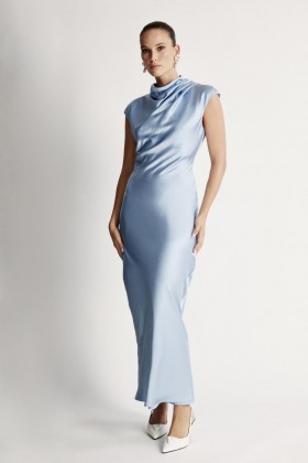  Rochie maxi din satin Auria în albastru pal | Rochii de ocazie Bardot pentru femei