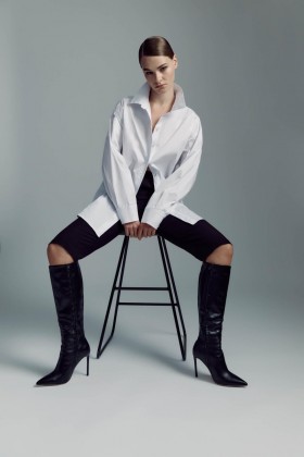  Ellera Capri Shorts i svart | Dam Bardotbyxor